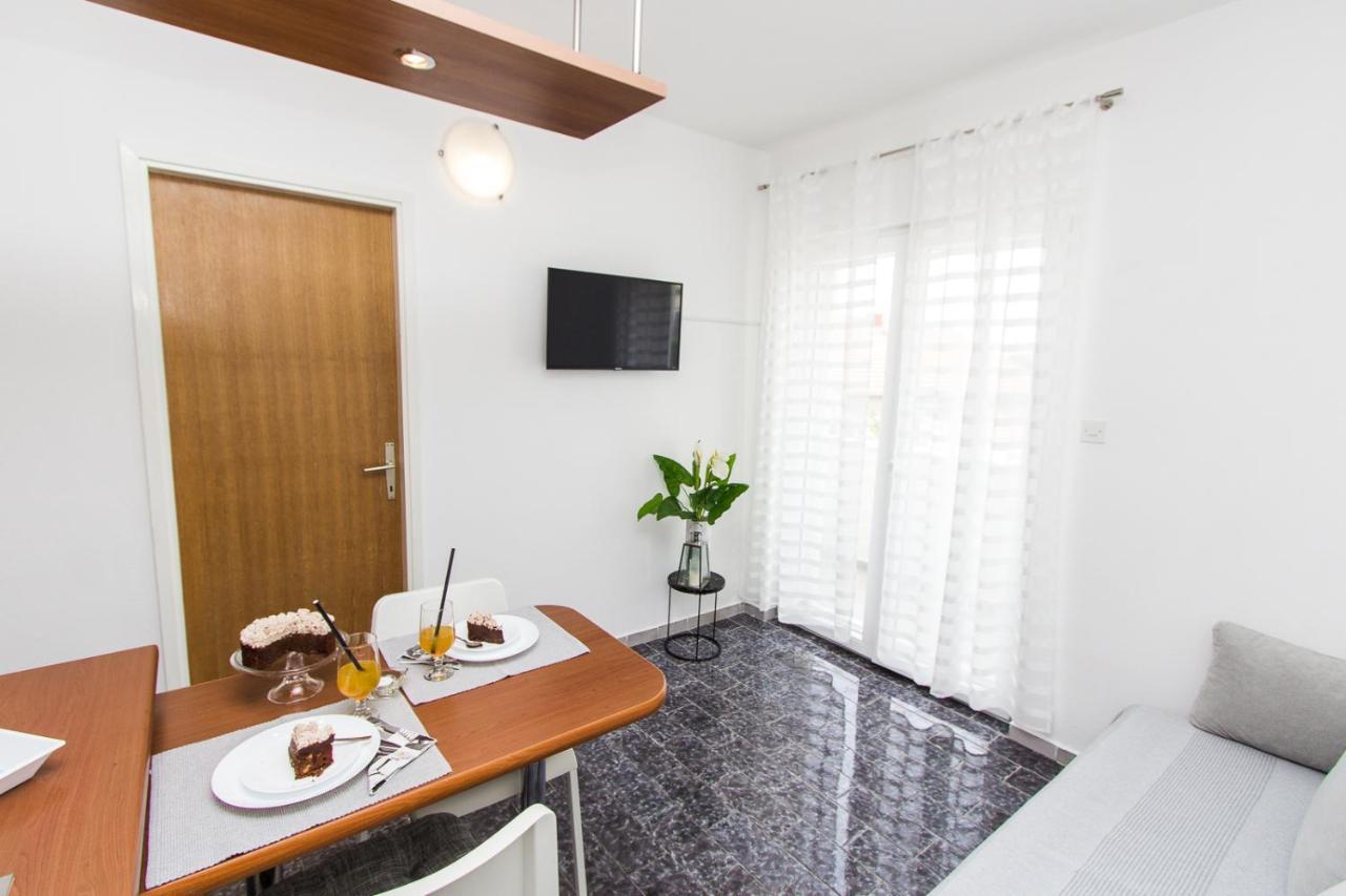 Apartmani Sanja Vodice Luaran gambar